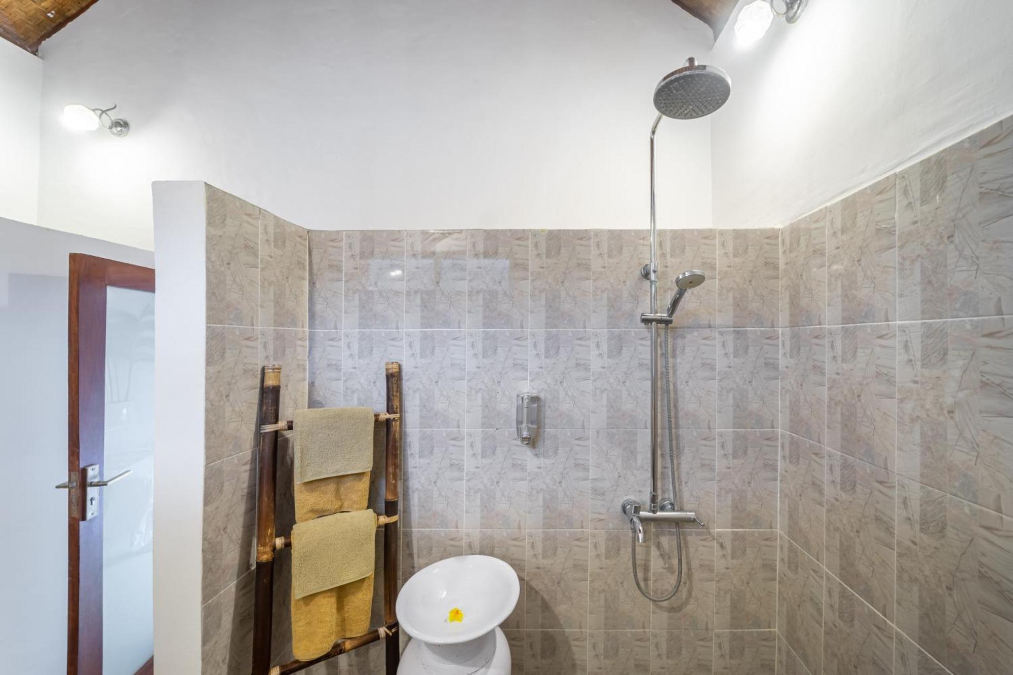 Villa Mangga 2 Seminiak